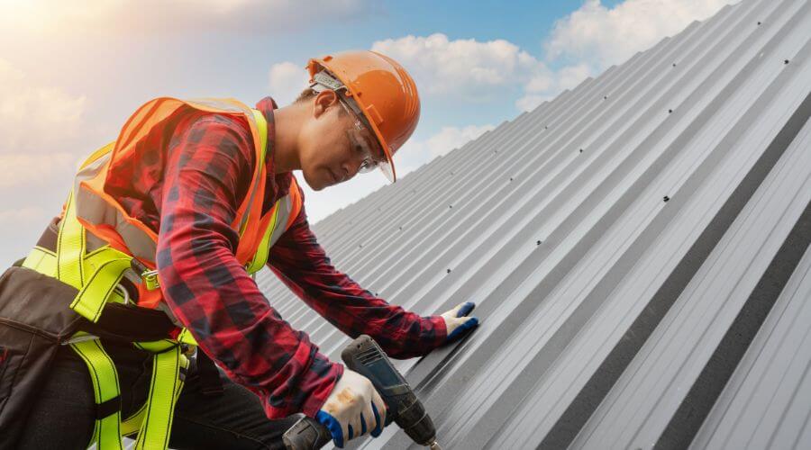 Professional Emergency Roof Repairs services in Wilson, MI